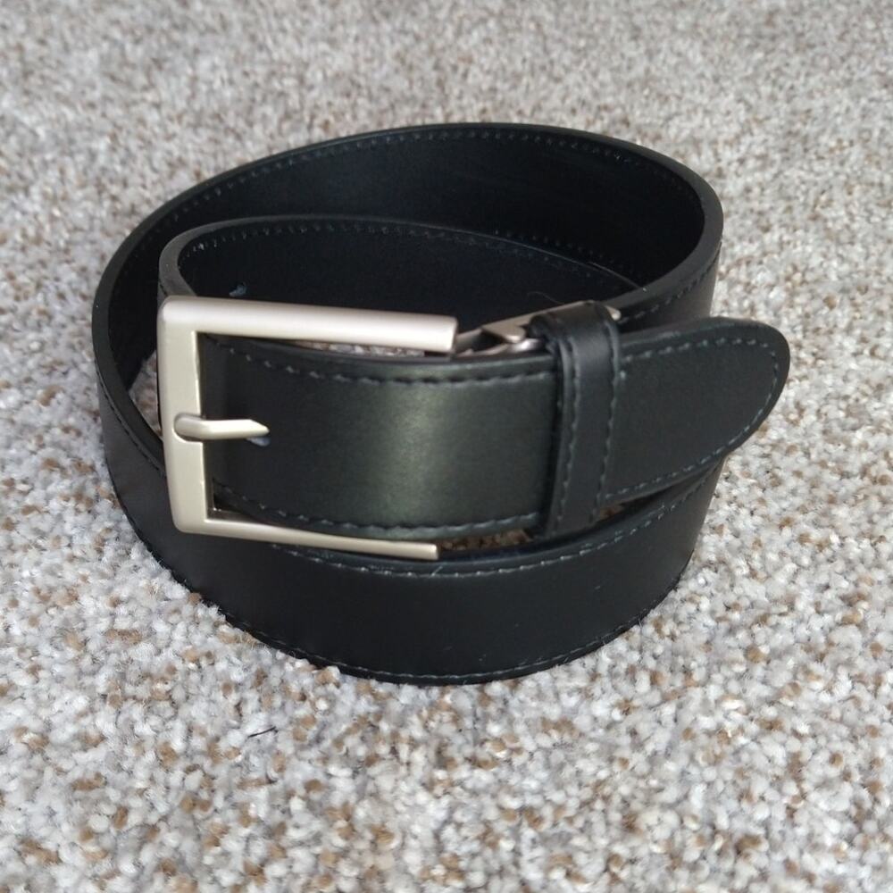 Oobe Mens Black Leather Belt Size S Small 29 30 Dress Casual Silver Buckle